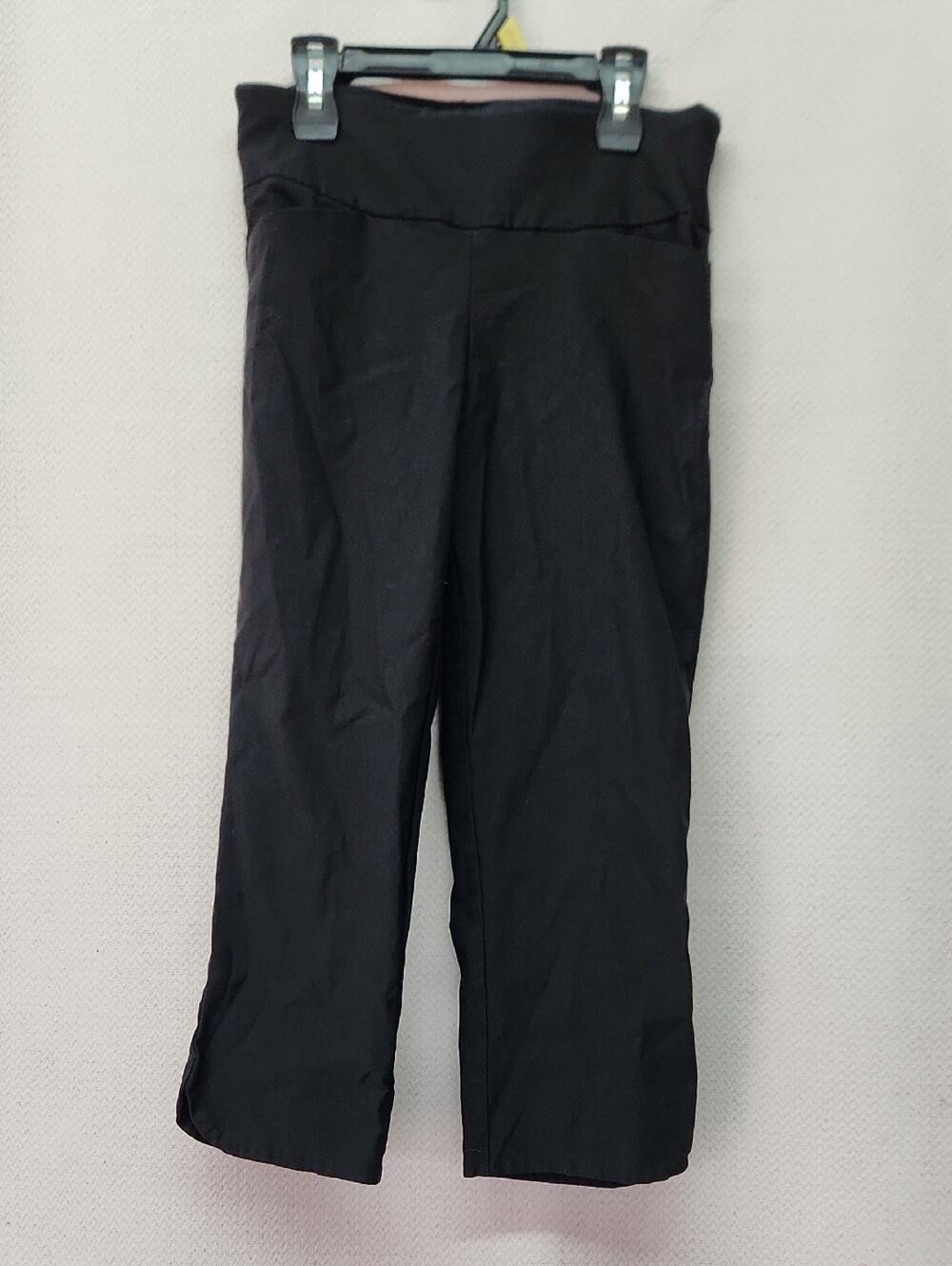 Women's Black Pull-On Capri Pants with High Waistband